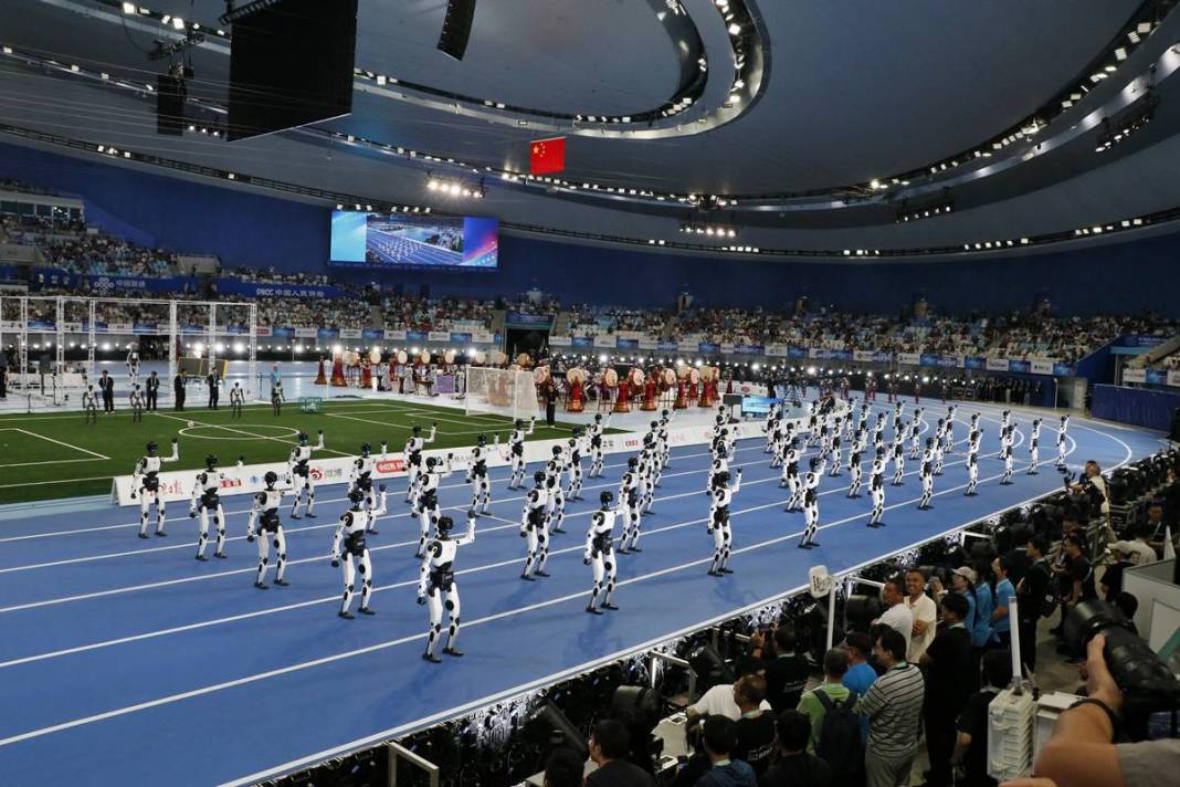 İnsansı robot TienKung, Usain Bolt'un 100 metre rekorunu tarihe gömdü 12